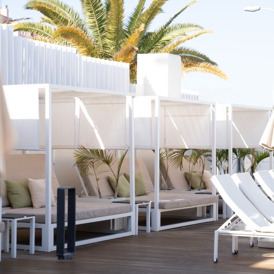 Day pass in Tenerife South with Balinese beds